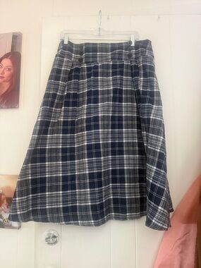 Plaid A-Line Skirt in Navy and White
